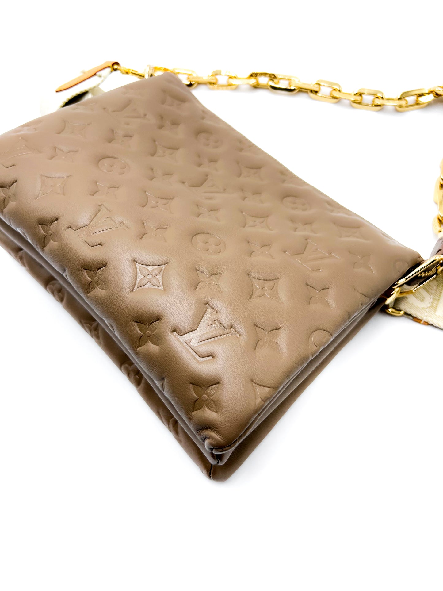 Louis Vuitton Coussin PM Taupe Lamb