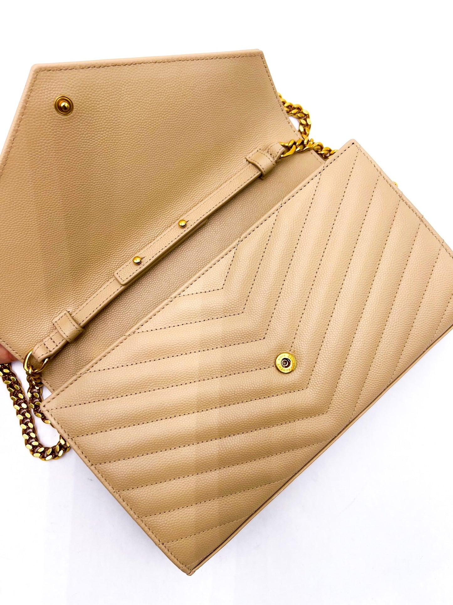 Saint Laurent Cassandre Wallet on Chain Beige