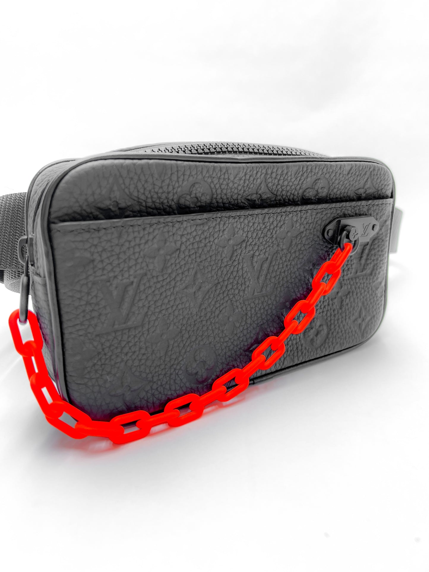 Louis Vuitton Monogram Black Taurillon Monogram Uniformes Solar Ray Soft Pochette
